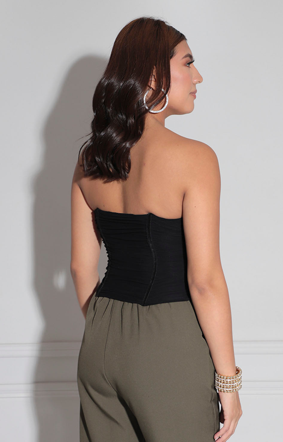Blusa negra strapless