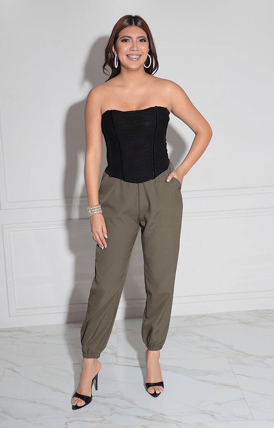 Blusa negra strapless