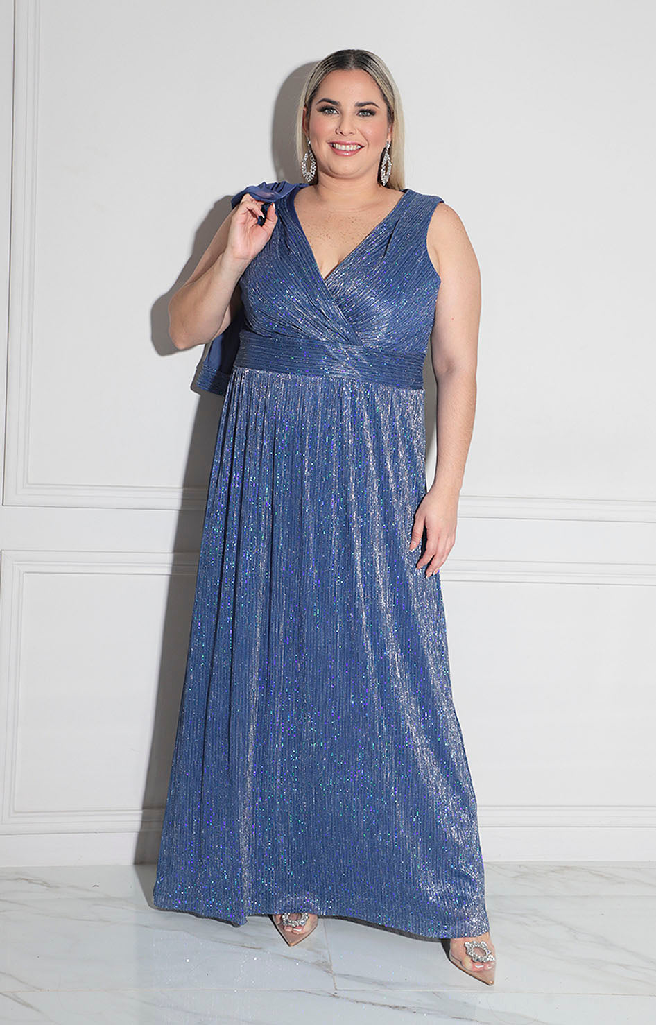 vestido azul con saco