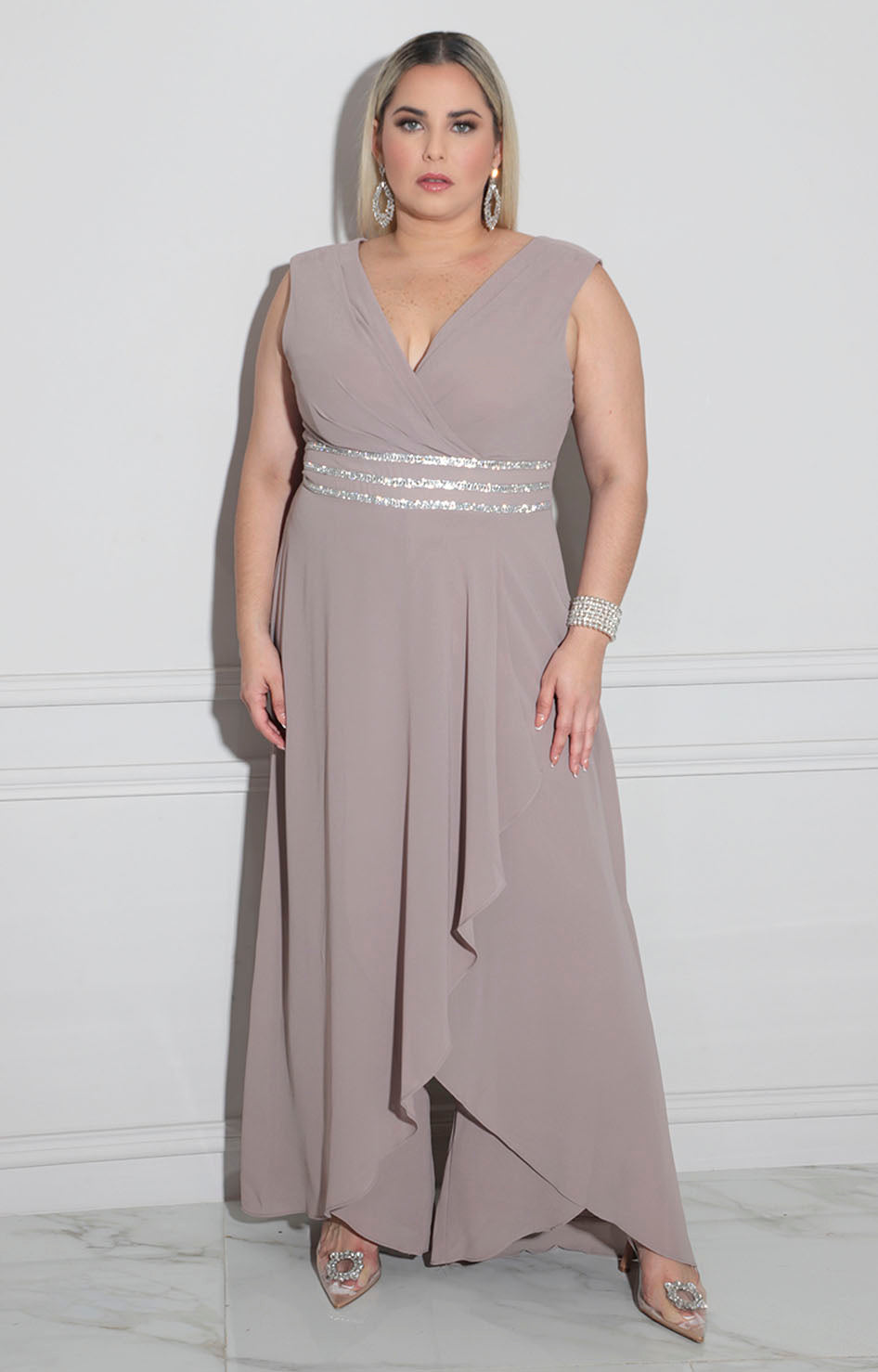 Palazzo beige de gala