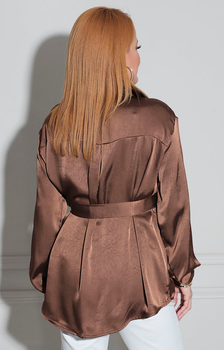 Blusa café satinada