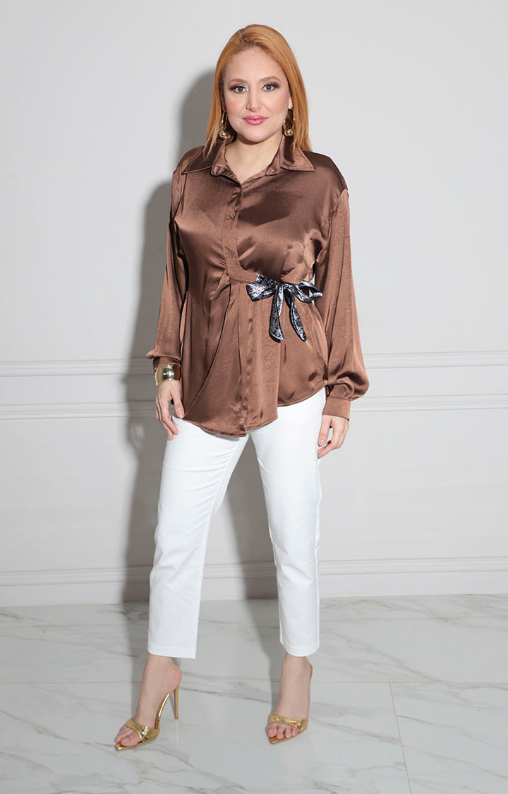 Blusa café satinada