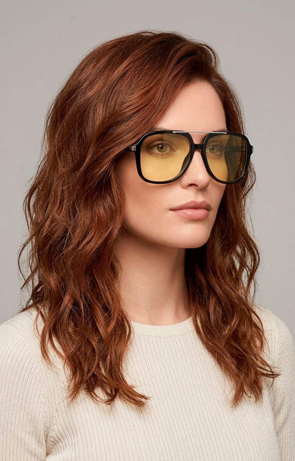 Lentes de aviador con detalle metálico