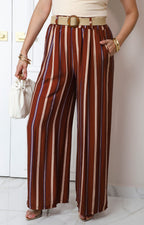 Pantalón a rayas con cinturón