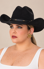 Sombrero vaquero negro con conchos Boutiquemirel񎟀