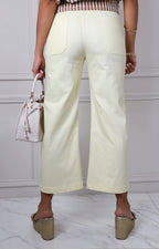 Pantalón con bolsillos delanteros