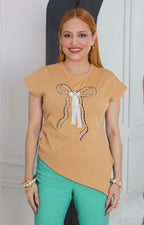 Blusa con aplique de moño