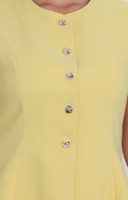 Blusa amarilla con botones
