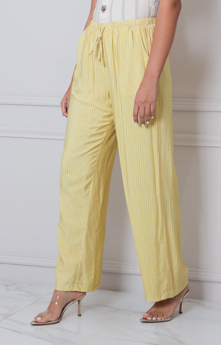 Pantalòn amarillo - PANTALON REGULAR Boutiquemirel 