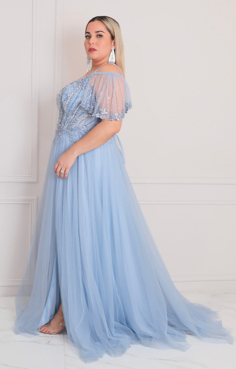 Vestido de gala con tul y pedrería - VESTIDO LARGO CURVY Boutiquemirel 