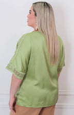 Blusa lisa con bordado - BLUSAS CURVY Boutiquemirel 