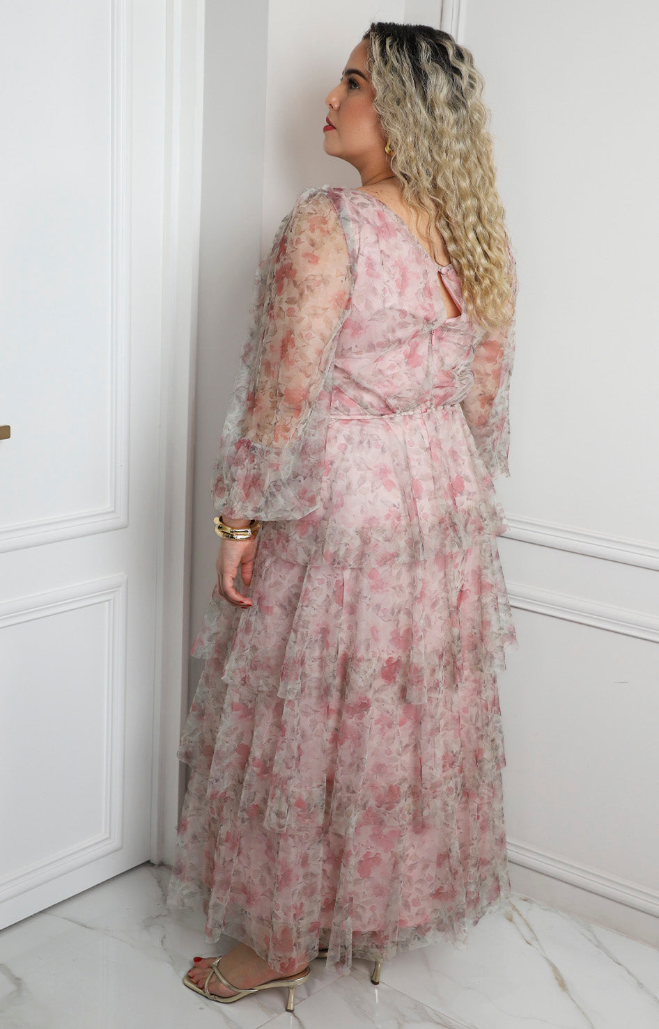 Vestido largo estampado floral con mangas largas