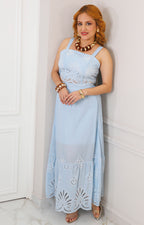 Conjunto azul con bordado calado
