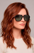 Lentes de aviador con detalle metálico