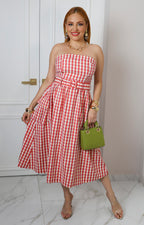 Vestido strapless a cuadros rojos