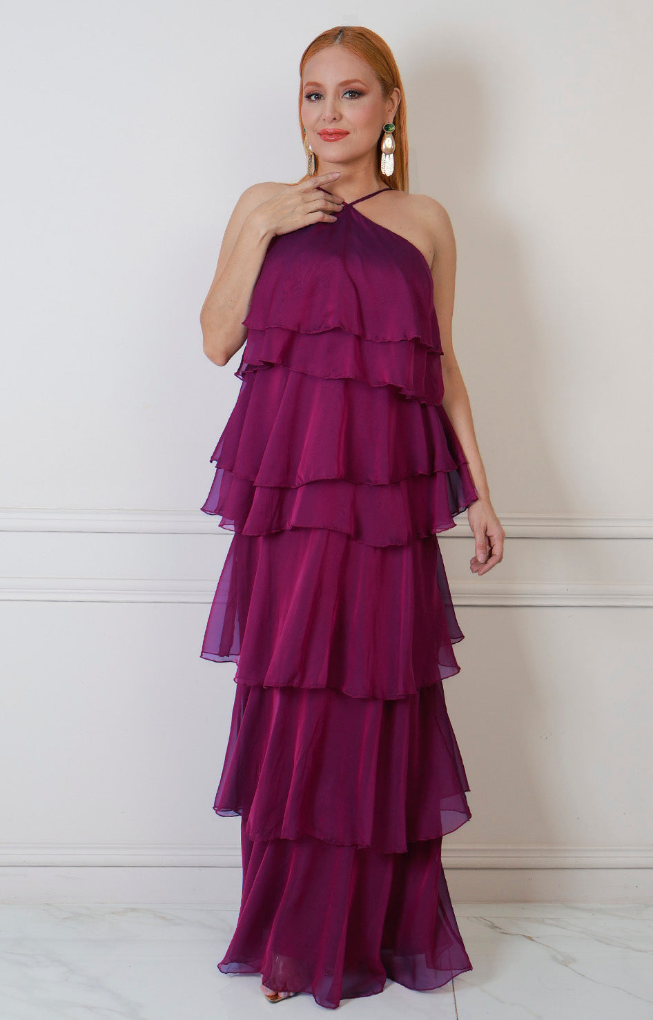 Vestido largo con olanes halter