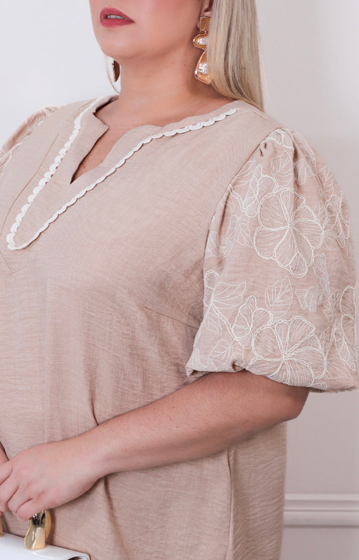 Blusa lisa con bordado - BLUSAS CURVY Boutiquemirel 