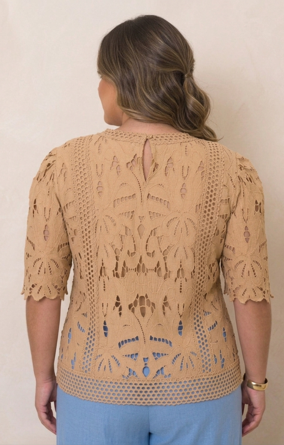 Blusa guipur beige - BLUSAS CURVY Boutiquemirel 
