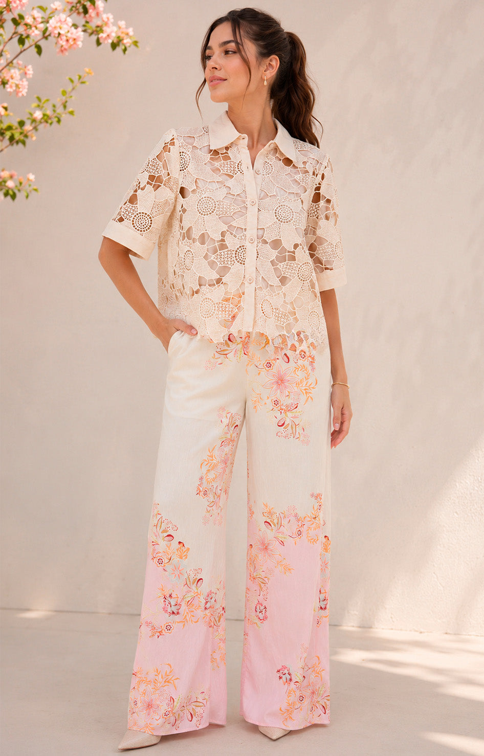 Blusa beige de guipur - BLUSAS REGULAR Boutiquemirel 