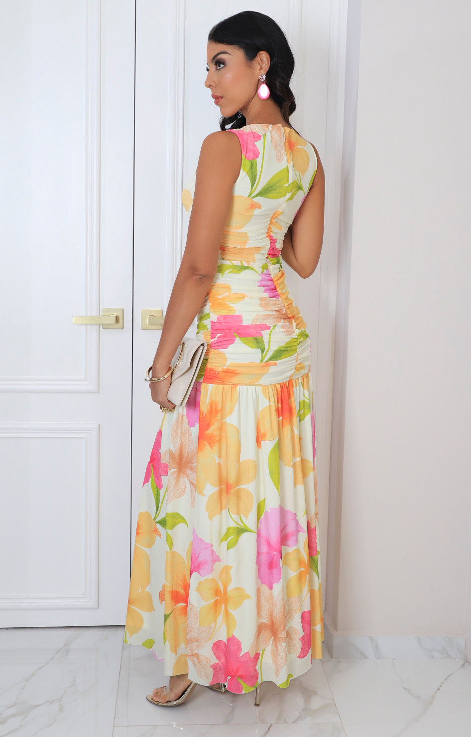 Vestido estampado con fruncido