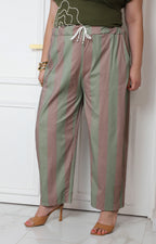 Pantalón jogger verde con rayas