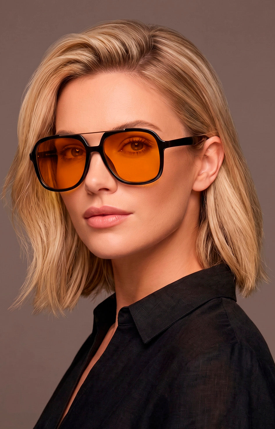 Lentes de aviador con detalle metálico