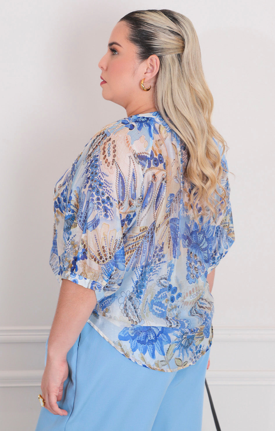 Blusa azul estampada