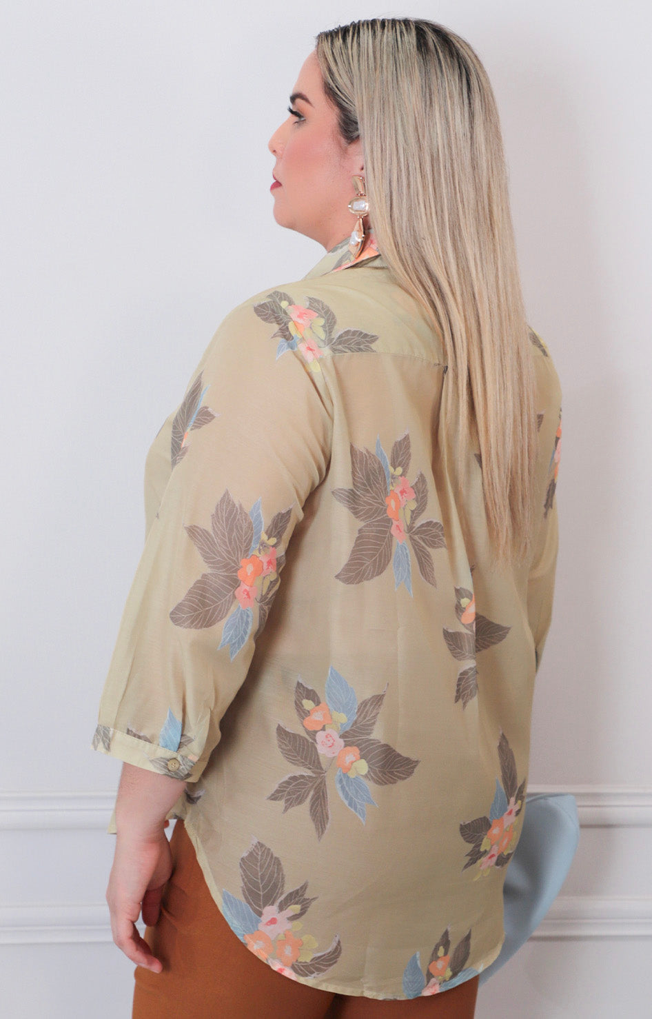 Blusa beige estampada - BLUSAS CURVY Boutiquemirel 