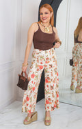 Pantalón de corte amplio floral