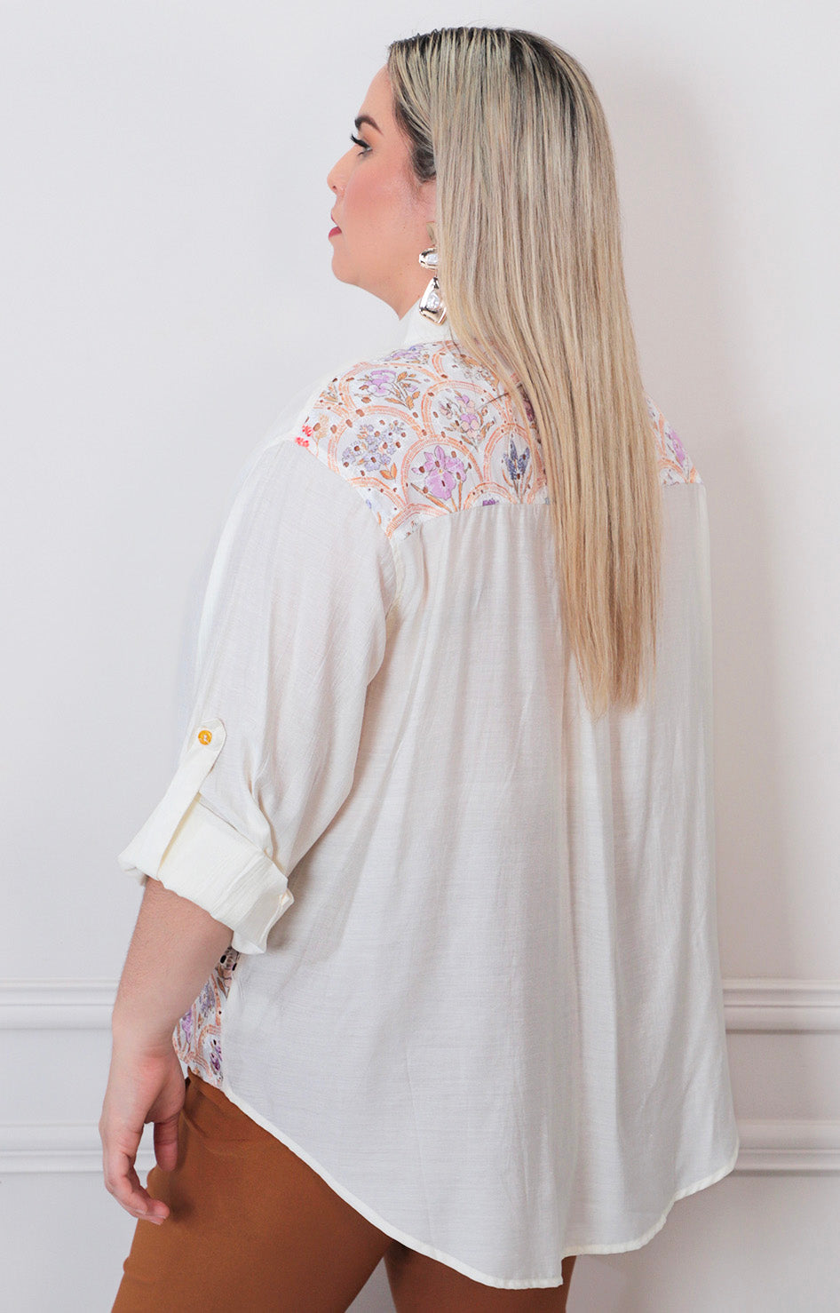 Blusa beige estampada - BLUSAS CURVY Boutiquemirel 