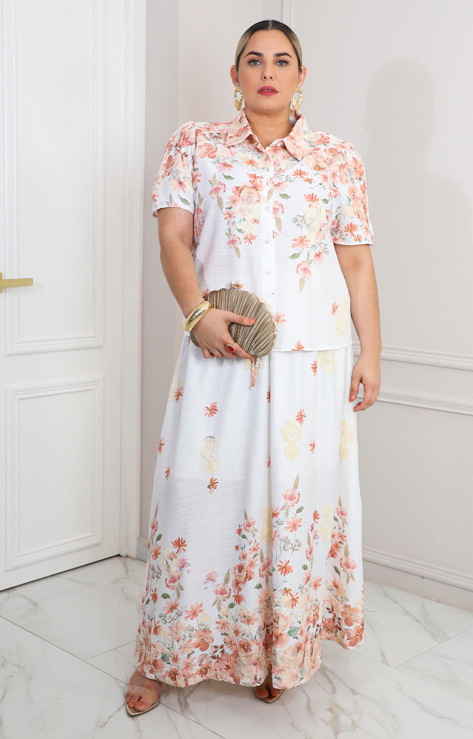 Conjunto beige estampado floral