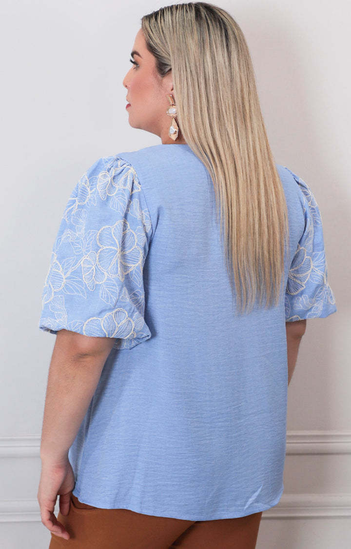 Blusa lisa con bordado - BLUSAS CURVY Boutiquemirel 