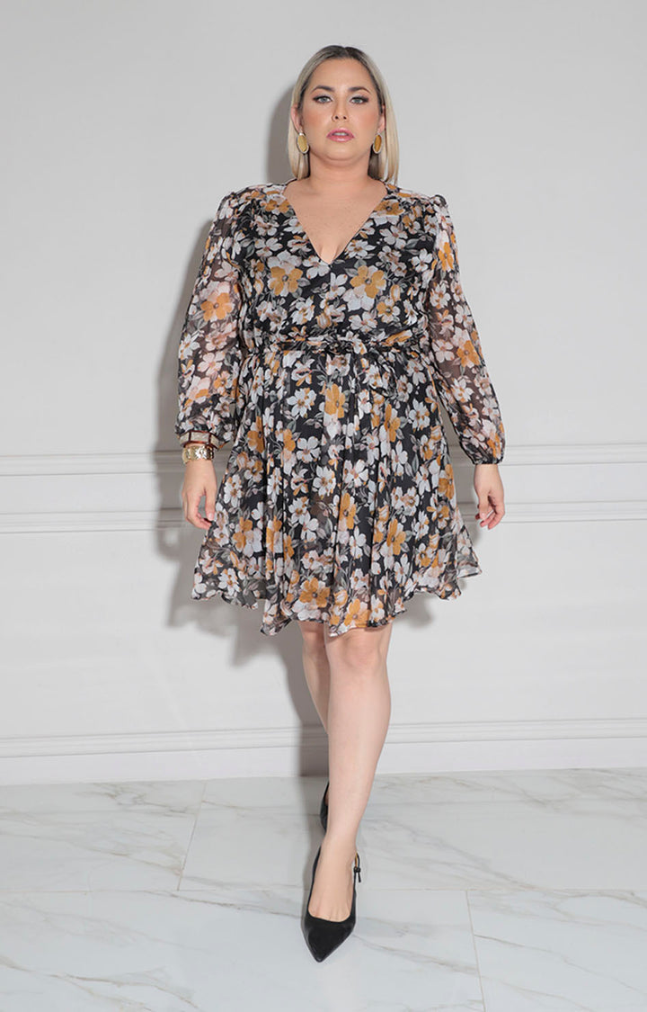 Vestido negro con flores