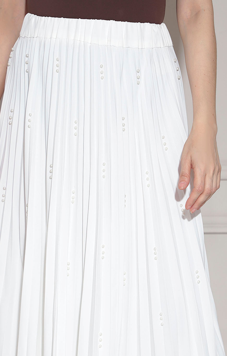 Falda plisada blanca