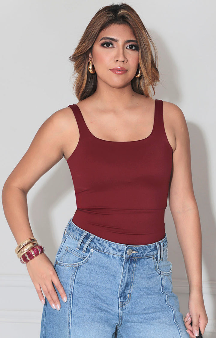 Blusa básica vino