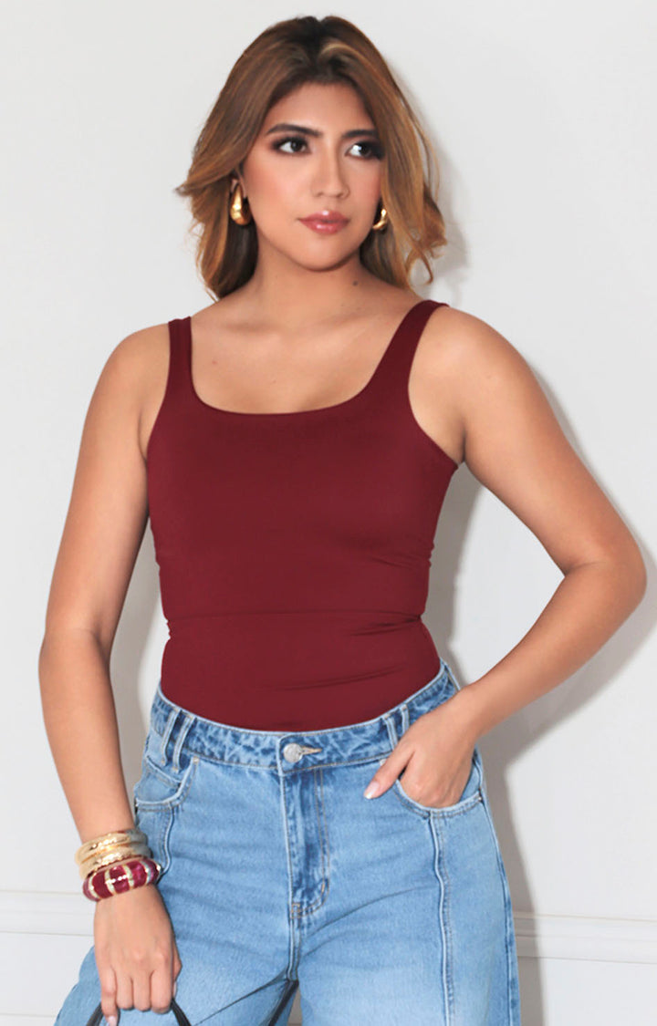 Blusa básica vino