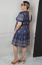 Vestido corto con bordados florales