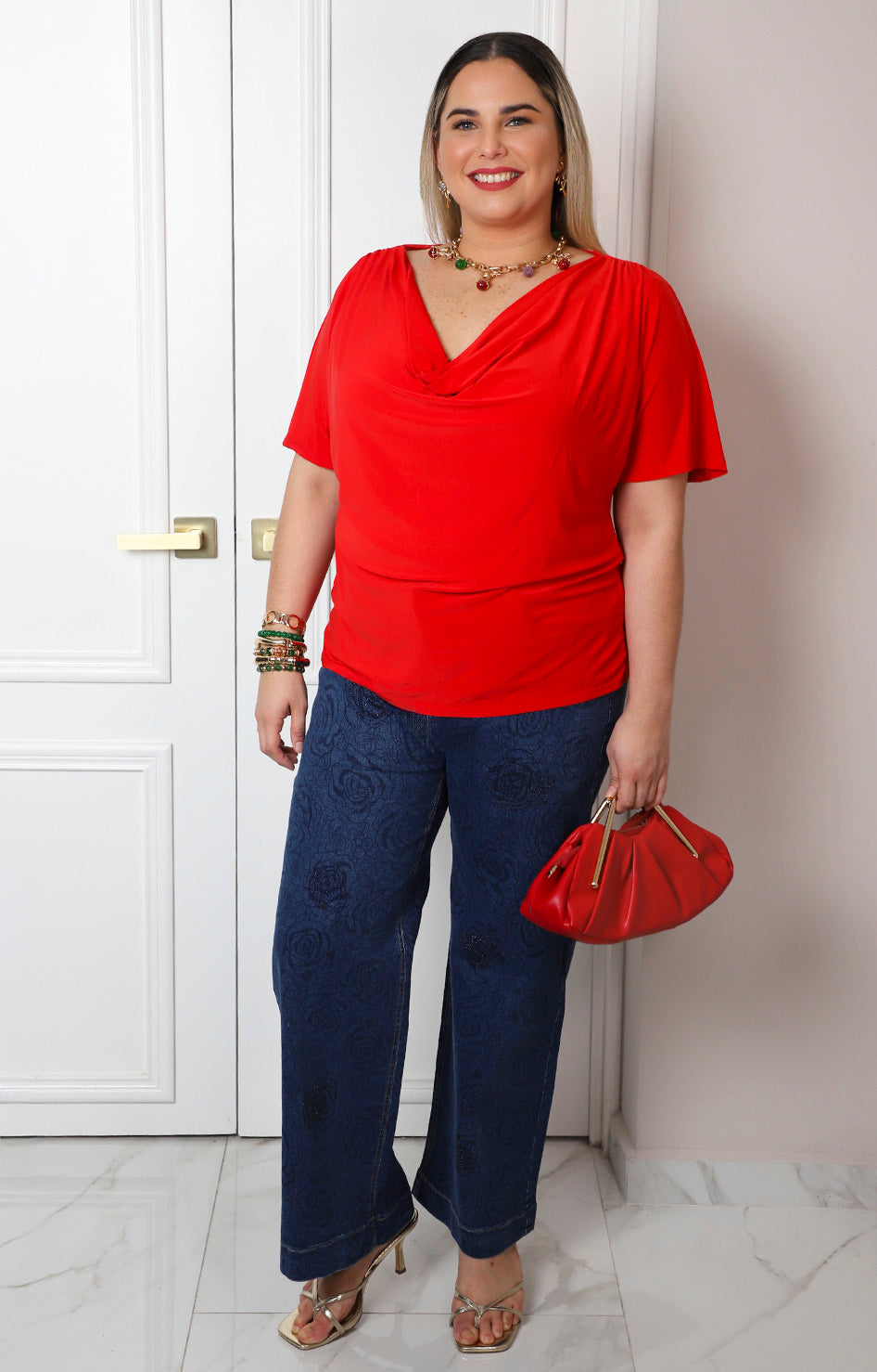 Blusa con escote drapeado