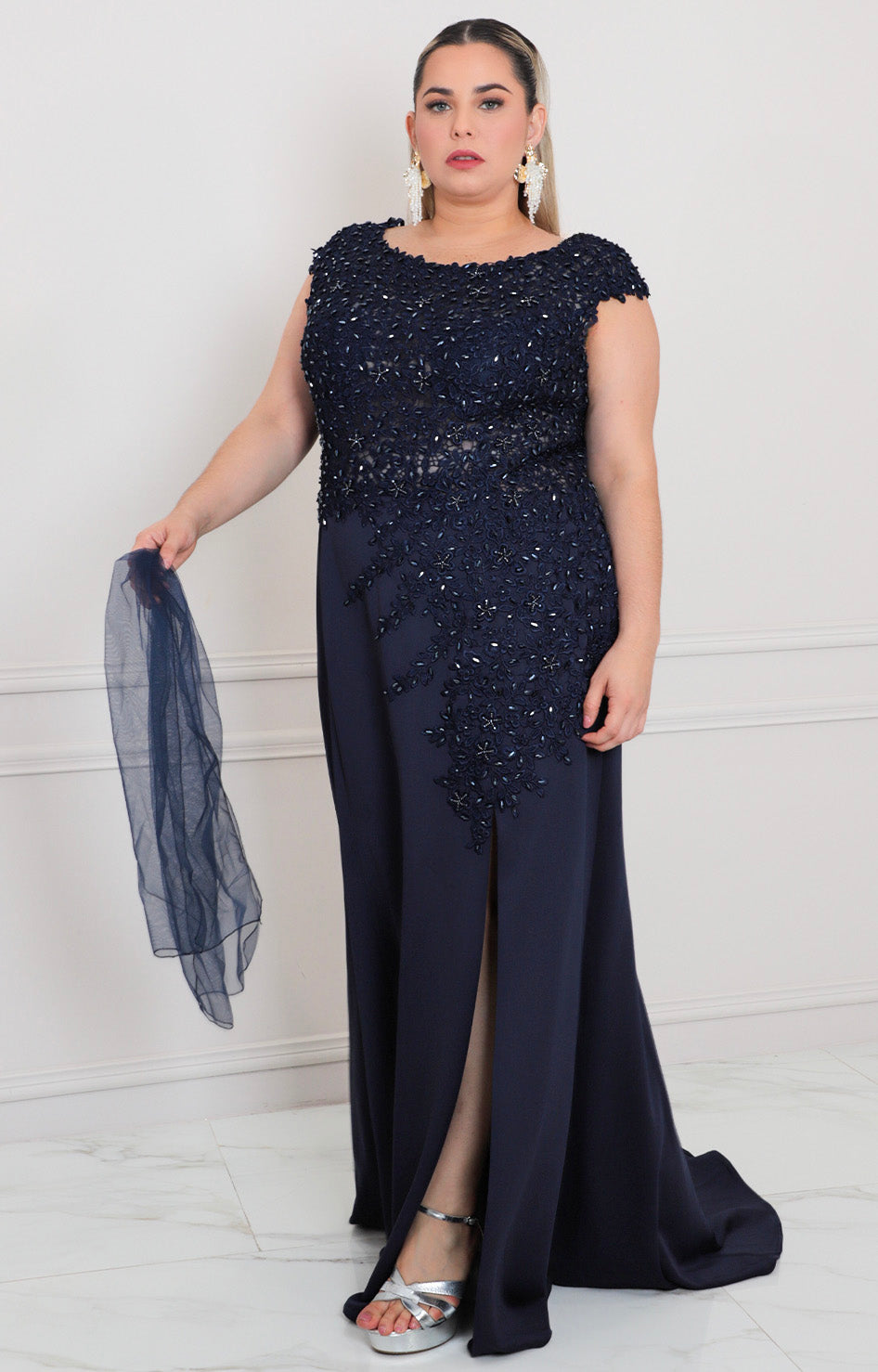 Vestido con pedrería y apertura - VESTIDO LARGO CURVY Boutiquemirel 