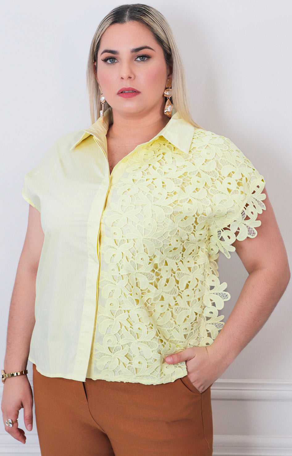 Blusa con guipiur - BLUSAS CURVY Boutiquemirel 