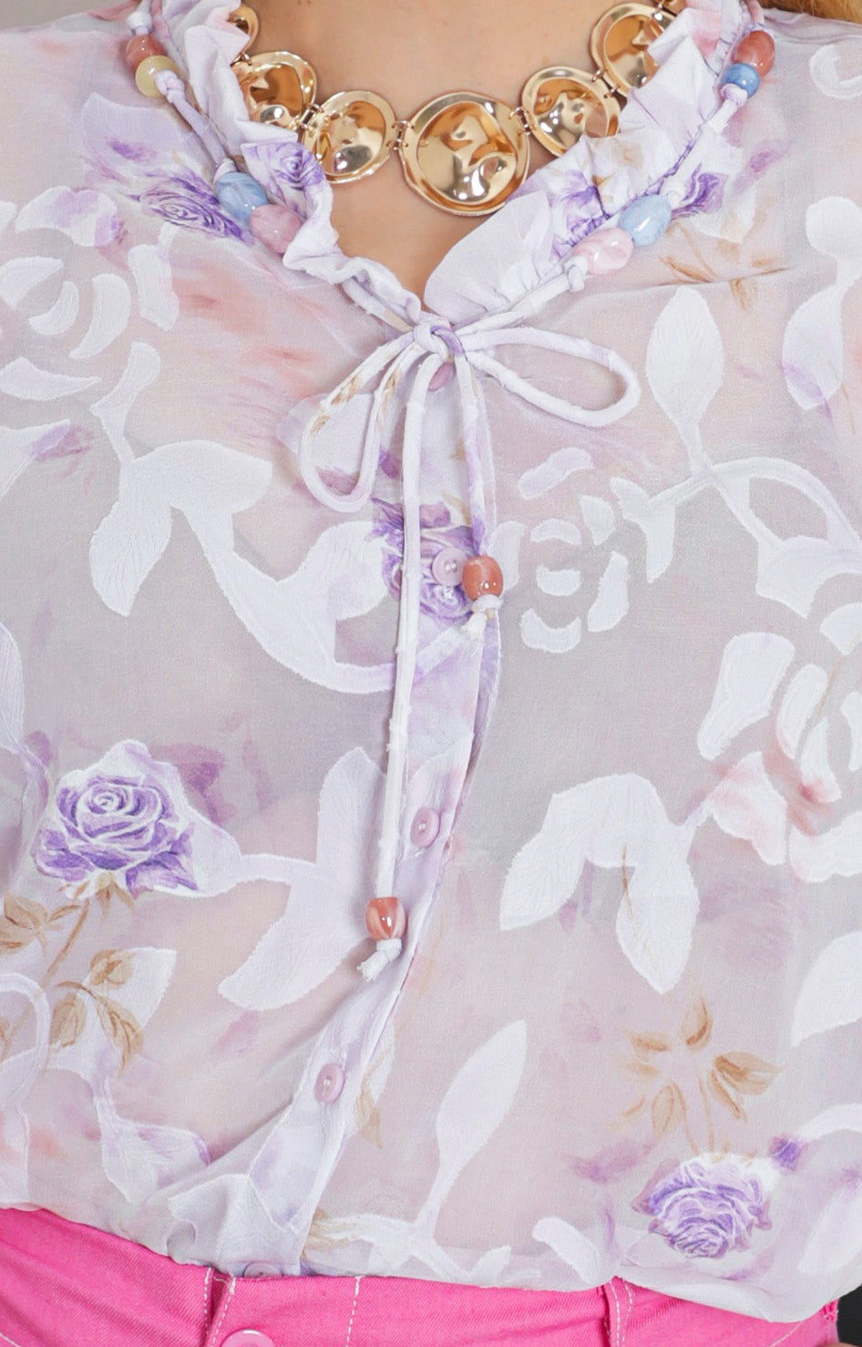 Blusa floral con lazo