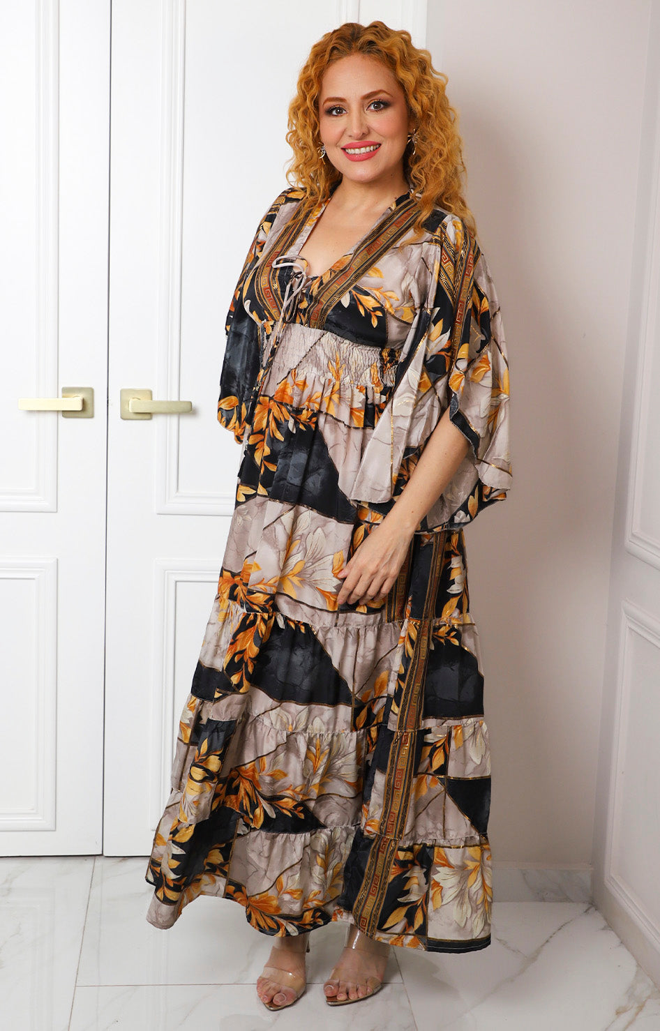 Vestido con escote en V y estampado floral