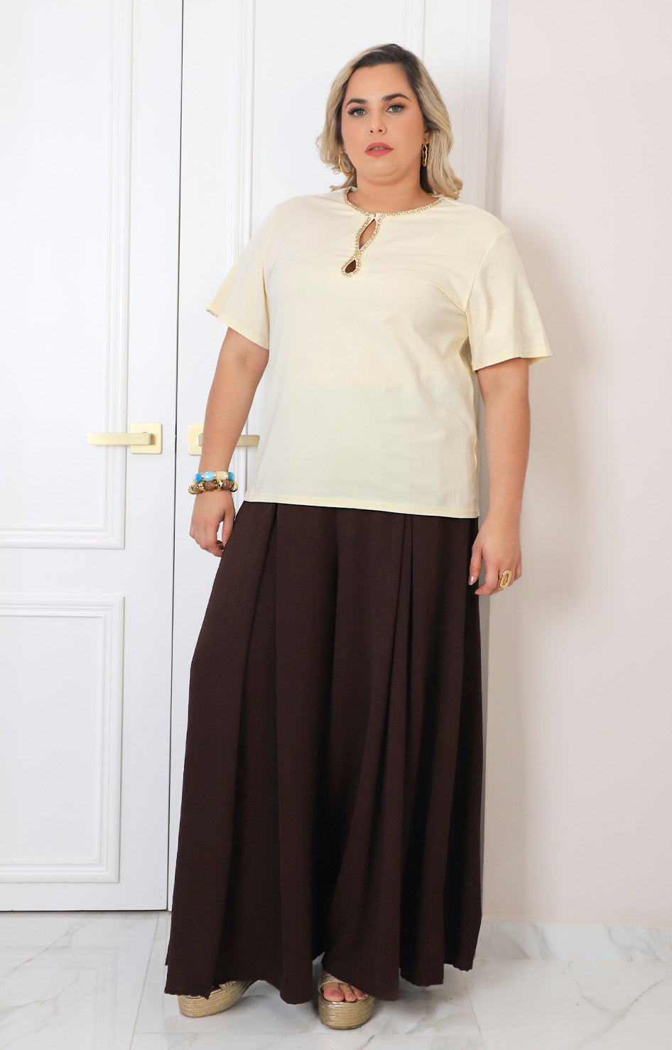 Blusa lisa con brillos