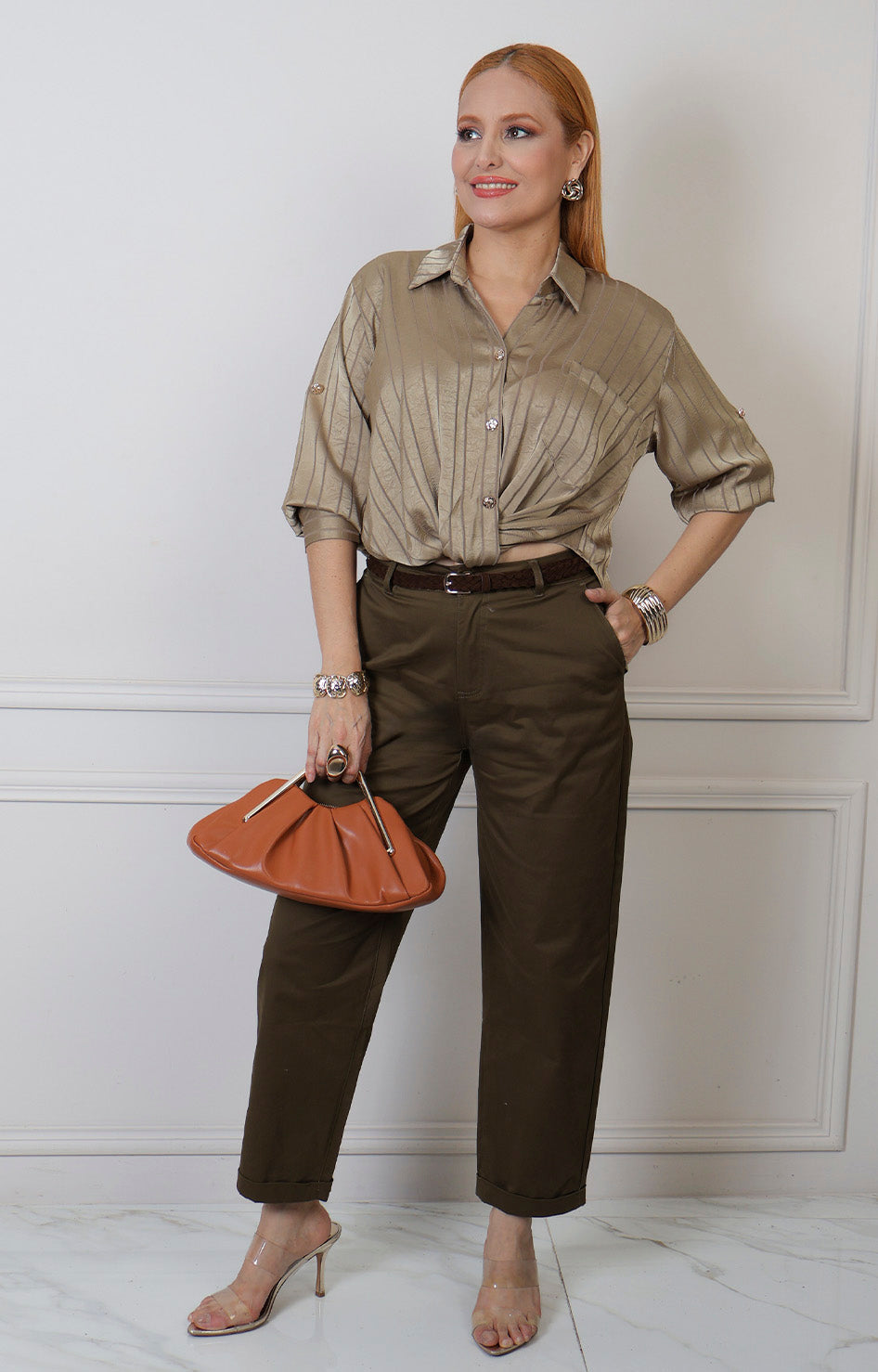 Blusa camisera con botones dorados