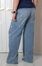Pantalón de mezclilla con aplicaciones