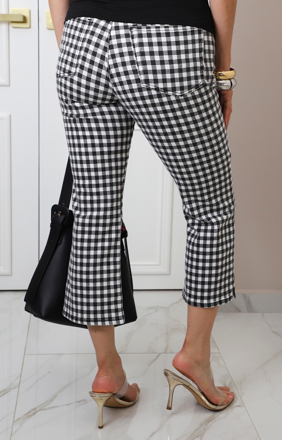 Capri acampanado con estampado a cuadros