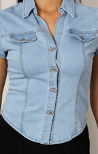 Blusa azul de mezclilla