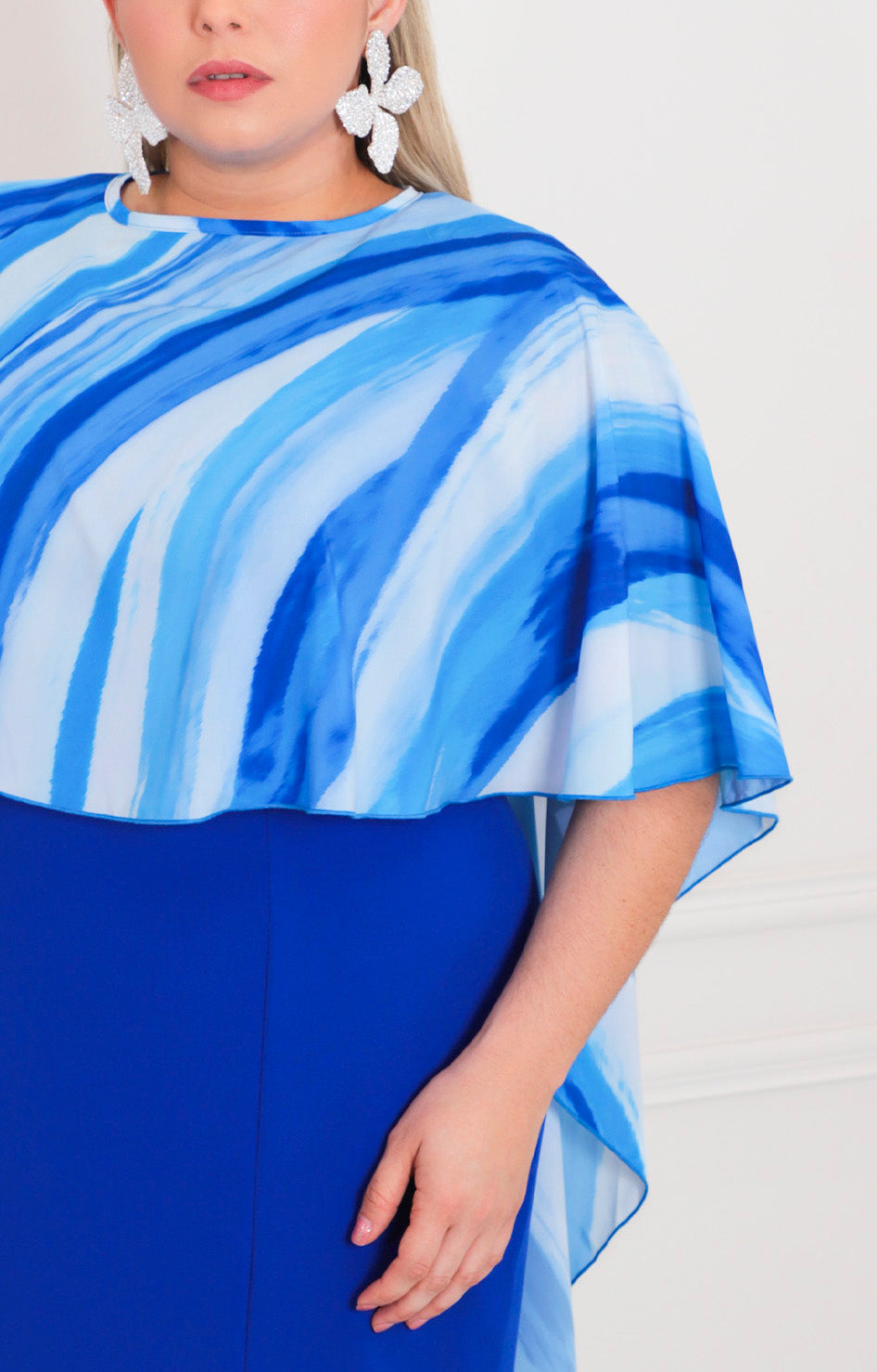 Vestido azul con capa - VESTIDO LARGO CURVY Boutiquemirel 