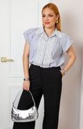 Blusa de rayas con encaje bordado
