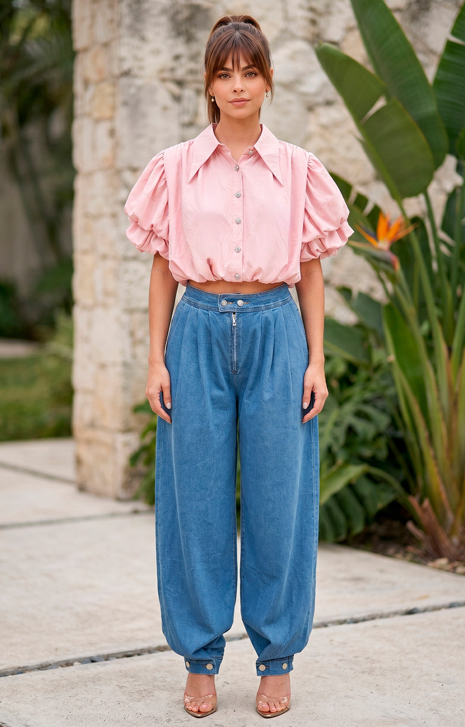 Blusa corta con mangas globo